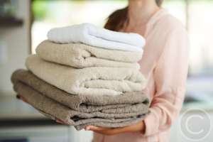 Read more about the article How to Choose the Right Housekeeping Service