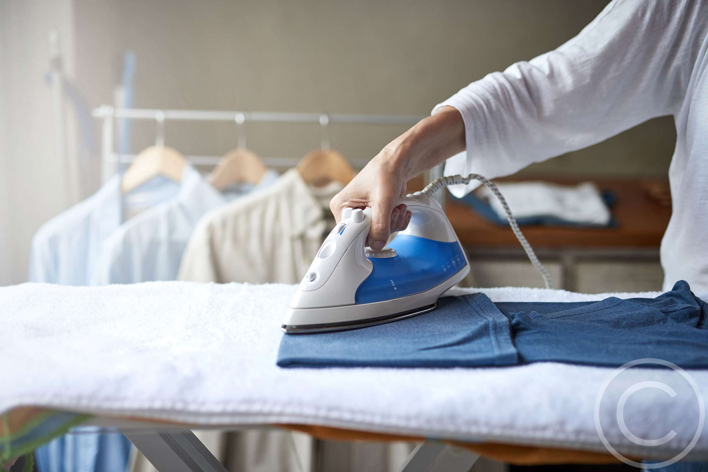 You are currently viewing 7 Signs You Might Need a Housekeeper